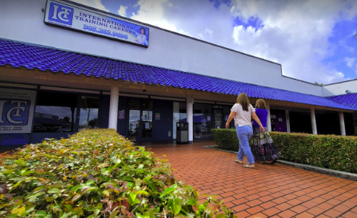 10 Mejores Escuelas y Cursos en Miami 【 en español